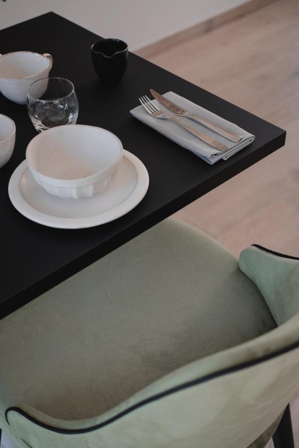 Hotel-Restaurant Villa Metis Ле-Эрбье Экстерьер фото